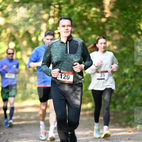 06.10.2024 - Bramfelder Halbmarathon 2024 Dr. Thomas Lammeyer http://msf.ph/oto/7335706 06.10.2024 09:57:24 Laufen 98, 129 meine-sportfotos.de