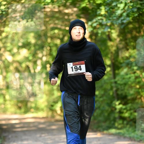 06.10.2024 - Bramfelder Halbmarathon 2024 Dr. Thomas Lammeyer http://msf.ph/oto/7335766 06.10.2024 09:57:43 Laufen 14, 194 meine-sportfotos.de