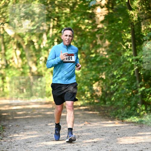 06.10.2024 - Bramfelder Halbmarathon 2024 Dr. Thomas Lammeyer http://msf.ph/oto/7335792 06.10.2024 09:59:06 Laufen 101 meine-sportfotos.de