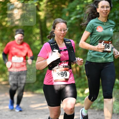 06.10.2024 - Bramfelder Halbmarathon 2024 Dr. Thomas Lammeyer http://msf.ph/oto/7335832 06.10.2024 09:59:32 Laufen 399, 06 meine-sportfotos.de