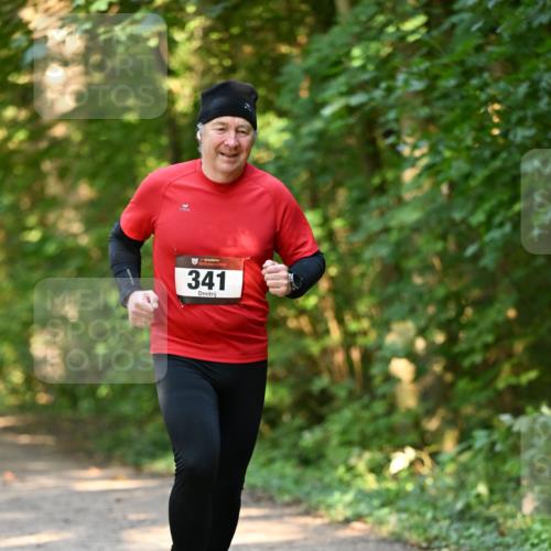 06.10.2024 - Bramfelder Halbmarathon 2024 Dr. Thomas Lammeyer http://msf.ph/oto/7335839 06.10.2024 09:59:34 Laufen 33, 341 meine-sportfotos.de