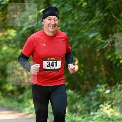 06.10.2024 - Bramfelder Halbmarathon 2024 Dr. Thomas Lammeyer http://msf.ph/oto/7335847 06.10.2024 09:59:35 Laufen 33, 341 meine-sportfotos.de