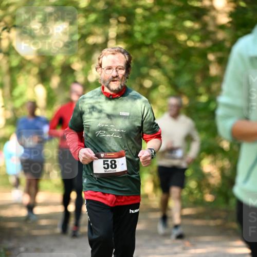06.10.2024 - Bramfelder Halbmarathon 2024 Dr. Thomas Lammeyer http://msf.ph/oto/7335897 06.10.2024 10:00:37 Laufen 58 meine-sportfotos.de