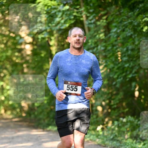 06.10.2024 - Bramfelder Halbmarathon 2024 Dr. Thomas Lammeyer http://msf.ph/oto/7335938 06.10.2024 10:00:47 Laufen 555 meine-sportfotos.de
