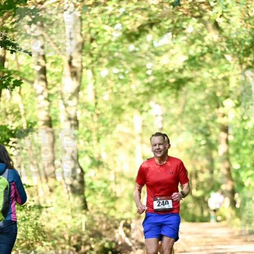 06.10.2024 - Bramfelder Halbmarathon 2024 Dr. Thomas Lammeyer http://msf.ph/oto/7336071 06.10.2024 10:08:29 Laufen 240, 106 meine-sportfotos.de