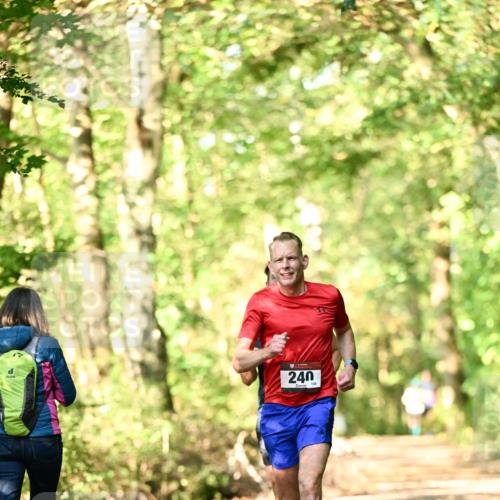 06.10.2024 - Bramfelder Halbmarathon 2024 Dr. Thomas Lammeyer http://msf.ph/oto/7336075 06.10.2024 10:08:30 Laufen 240 meine-sportfotos.de