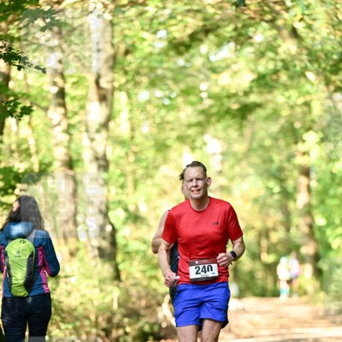 06.10.2024 - Bramfelder Halbmarathon 2024 Dr. Thomas Lammeyer http://msf.ph/oto/7336076 06.10.2024 10:08:30 Laufen 240, 106 meine-sportfotos.de