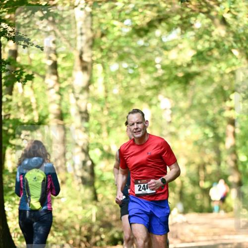 06.10.2024 - Bramfelder Halbmarathon 2024 Dr. Thomas Lammeyer http://msf.ph/oto/7336078 06.10.2024 10:08:30 Laufen 24 meine-sportfotos.de