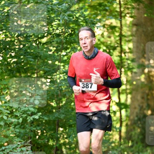 06.10.2024 - Bramfelder Halbmarathon 2024 Dr. Thomas Lammeyer http://msf.ph/oto/7336248 06.10.2024 10:11:38 Laufen 387 meine-sportfotos.de