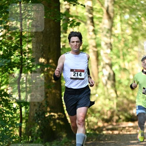 06.10.2024 - Bramfelder Halbmarathon 2024 Dr. Thomas Lammeyer http://msf.ph/oto/7336264 06.10.2024 10:11:48 Laufen 214 meine-sportfotos.de
