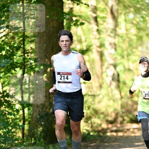 06.10.2024 - Bramfelder Halbmarathon 2024 Dr. Thomas Lammeyer http://msf.ph/oto/7336266 06.10.2024 10:11:49 Laufen 214, 25 meine-sportfotos.de