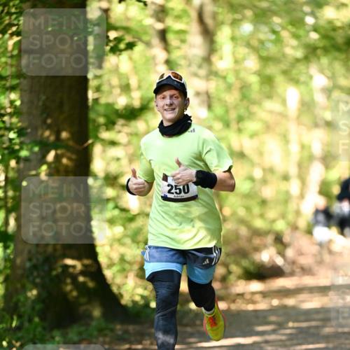 06.10.2024 - Bramfelder Halbmarathon 2024 Dr. Thomas Lammeyer http://msf.ph/oto/7336272 06.10.2024 10:11:50 Laufen 250 meine-sportfotos.de