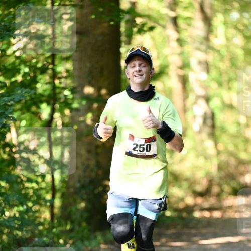 06.10.2024 - Bramfelder Halbmarathon 2024 Dr. Thomas Lammeyer http://msf.ph/oto/7336276 06.10.2024 10:11:51 Laufen 250 meine-sportfotos.de