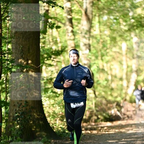 06.10.2024 - Bramfelder Halbmarathon 2024 Dr. Thomas Lammeyer http://msf.ph/oto/7336284 06.10.2024 10:11:56 Laufen 6, 418 meine-sportfotos.de