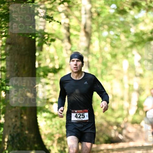 06.10.2024 - Bramfelder Halbmarathon 2024 Dr. Thomas Lammeyer http://msf.ph/oto/7336483 06.10.2024 10:14:17 Laufen 425 meine-sportfotos.de