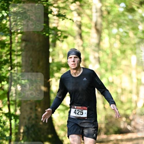 06.10.2024 - Bramfelder Halbmarathon 2024 Dr. Thomas Lammeyer http://msf.ph/oto/7336485 06.10.2024 10:14:17 Laufen 425, 99 meine-sportfotos.de