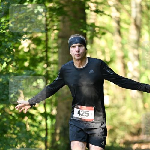 06.10.2024 - Bramfelder Halbmarathon 2024 Dr. Thomas Lammeyer http://msf.ph/oto/7336490 06.10.2024 10:14:18 Laufen 425 meine-sportfotos.de