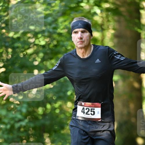 06.10.2024 - Bramfelder Halbmarathon 2024 Dr. Thomas Lammeyer http://msf.ph/oto/7336495 06.10.2024 10:14:19 Laufen 425 meine-sportfotos.de