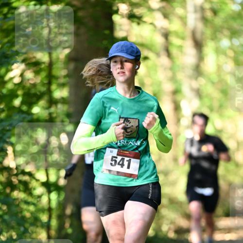 06.10.2024 - Bramfelder Halbmarathon 2024 Dr. Thomas Lammeyer http://msf.ph/oto/7336528 06.10.2024 10:14:30 Laufen 92, 541 meine-sportfotos.de