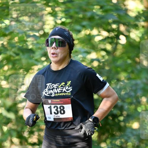 06.10.2024 - Bramfelder Halbmarathon 2024 Dr. Thomas Lammeyer http://msf.ph/oto/7336538 06.10.2024 10:14:32 Laufen 33, 138, 102 meine-sportfotos.de