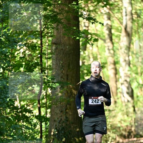 06.10.2024 - Bramfelder Halbmarathon 2024 Dr. Thomas Lammeyer http://msf.ph/oto/7336544 06.10.2024 10:14:53 Laufen 242 meine-sportfotos.de