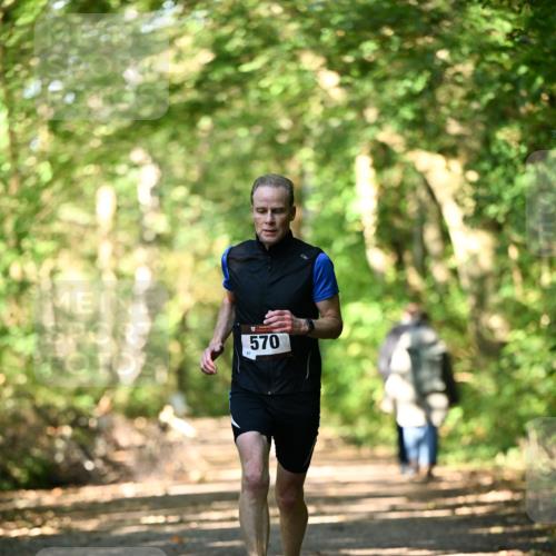 06.10.2024 - Bramfelder Halbmarathon 2024 Dr. Thomas Lammeyer http://msf.ph/oto/7336578 06.10.2024 10:15:14 Laufen 570 meine-sportfotos.de