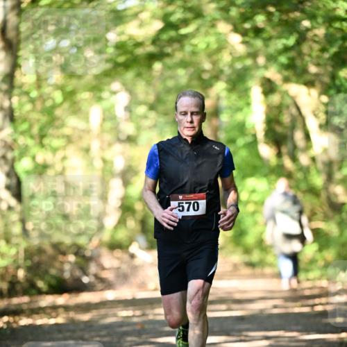 06.10.2024 - Bramfelder Halbmarathon 2024 Dr. Thomas Lammeyer http://msf.ph/oto/7336582 06.10.2024 10:15:15 Laufen 570 meine-sportfotos.de