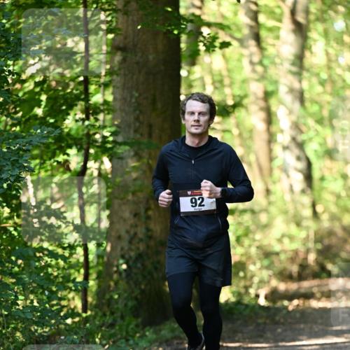 06.10.2024 - Bramfelder Halbmarathon 2024 Dr. Thomas Lammeyer http://msf.ph/oto/7336592 06.10.2024 10:15:51 Laufen 92 meine-sportfotos.de