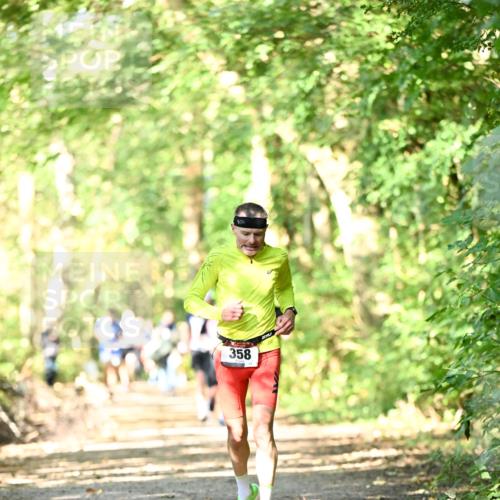 06.10.2024 - Bramfelder Halbmarathon 2024 Dr. Thomas Lammeyer http://msf.ph/oto/7336641 06.10.2024 10:16:13 Laufen 358 meine-sportfotos.de