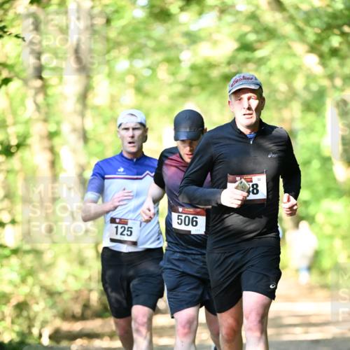 06.10.2024 - Bramfelder Halbmarathon 2024 Dr. Thomas Lammeyer http://msf.ph/oto/7336683 06.10.2024 10:16:25 Laufen 125, 506, 8, 32 meine-sportfotos.de