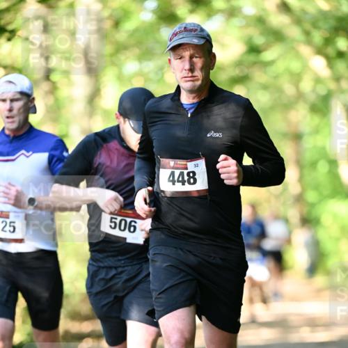 06.10.2024 - Bramfelder Halbmarathon 2024 Dr. Thomas Lammeyer http://msf.ph/oto/7336691 06.10.2024 10:16:26 Laufen 25, 506, 448, 32 meine-sportfotos.de
