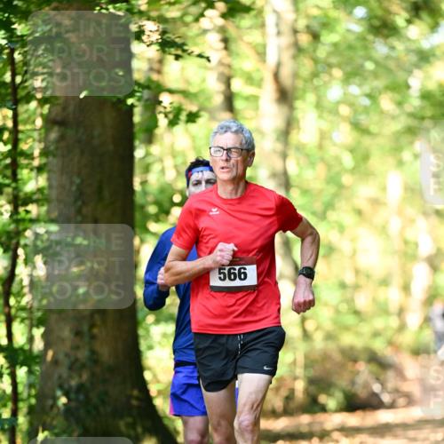 06.10.2024 - Bramfelder Halbmarathon 2024 Dr. Thomas Lammeyer http://msf.ph/oto/7336770 06.10.2024 10:16:46 Laufen 566 meine-sportfotos.de