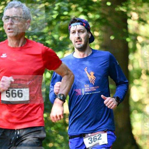 06.10.2024 - Bramfelder Halbmarathon 2024 Dr. Thomas Lammeyer http://msf.ph/oto/7336783 06.10.2024 10:16:48 Laufen 566, 362, 74 meine-sportfotos.de