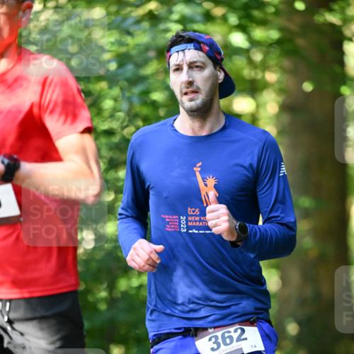 06.10.2024 - Bramfelder Halbmarathon 2024 Dr. Thomas Lammeyer http://msf.ph/oto/7336785 06.10.2024 10:16:49 Laufen 362, 74 meine-sportfotos.de
