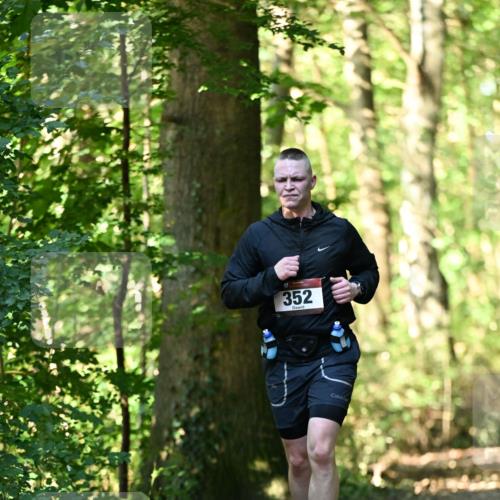 06.10.2024 - Bramfelder Halbmarathon 2024 Dr. Thomas Lammeyer http://msf.ph/oto/7336794 06.10.2024 10:17:10 Laufen 352 meine-sportfotos.de
