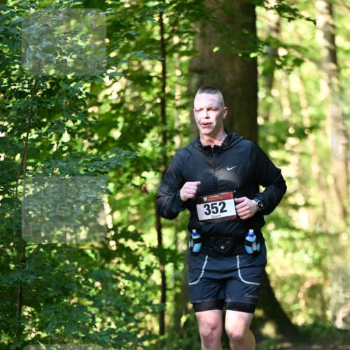 06.10.2024 - Bramfelder Halbmarathon 2024 Dr. Thomas Lammeyer http://msf.ph/oto/7336799 06.10.2024 10:17:10 Laufen 352 meine-sportfotos.de