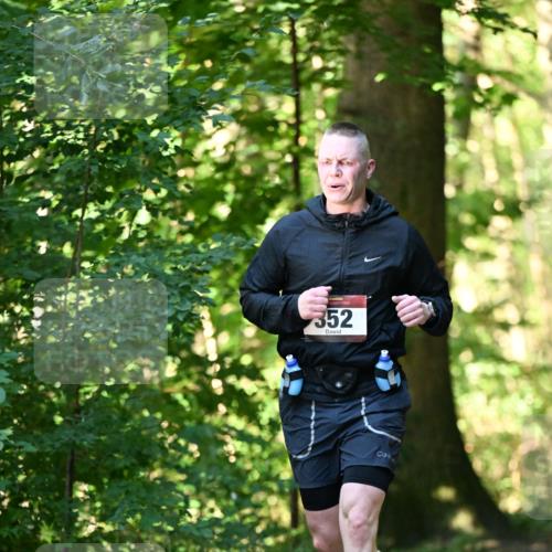 06.10.2024 - Bramfelder Halbmarathon 2024 Dr. Thomas Lammeyer http://msf.ph/oto/7336801 06.10.2024 10:17:11 Laufen 352 meine-sportfotos.de