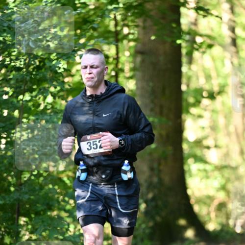 06.10.2024 - Bramfelder Halbmarathon 2024 Dr. Thomas Lammeyer http://msf.ph/oto/7336804 06.10.2024 10:17:11 Laufen 352 meine-sportfotos.de