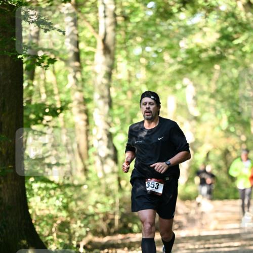 06.10.2024 - Bramfelder Halbmarathon 2024 Dr. Thomas Lammeyer http://msf.ph/oto/7336807 06.10.2024 10:17:12 Laufen 353 meine-sportfotos.de
