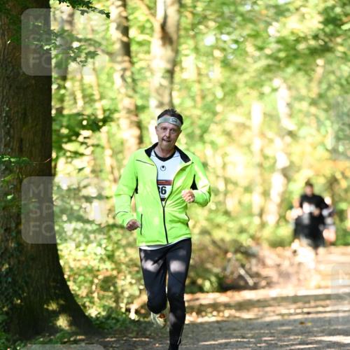 06.10.2024 - Bramfelder Halbmarathon 2024 Dr. Thomas Lammeyer http://msf.ph/oto/7336843 06.10.2024 10:17:22 Laufen 6 meine-sportfotos.de