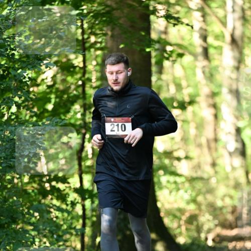 06.10.2024 - Bramfelder Halbmarathon 2024 Dr. Thomas Lammeyer http://msf.ph/oto/7336877 06.10.2024 10:17:35 Laufen 210 meine-sportfotos.de