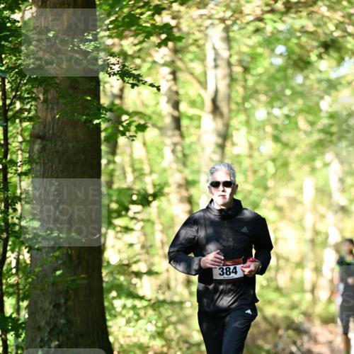 06.10.2024 - Bramfelder Halbmarathon 2024 Dr. Thomas Lammeyer http://msf.ph/oto/7336880 06.10.2024 10:17:39 Laufen 384 meine-sportfotos.de