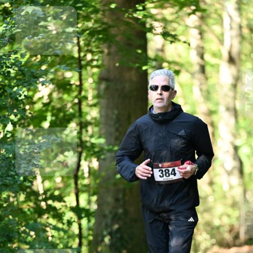 06.10.2024 - Bramfelder Halbmarathon 2024 Dr. Thomas Lammeyer http://msf.ph/oto/7336890 06.10.2024 10:17:40 Laufen 384 meine-sportfotos.de