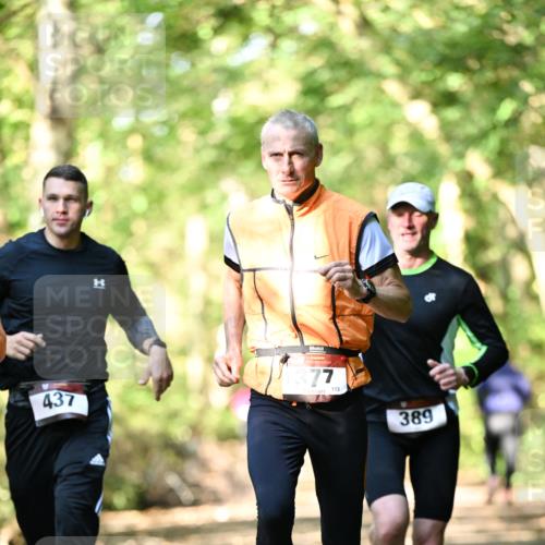 06.10.2024 - Bramfelder Halbmarathon 2024 Dr. Thomas Lammeyer http://msf.ph/oto/7336911 06.10.2024 10:17:48 Laufen 437, 77, 113, 389 meine-sportfotos.de