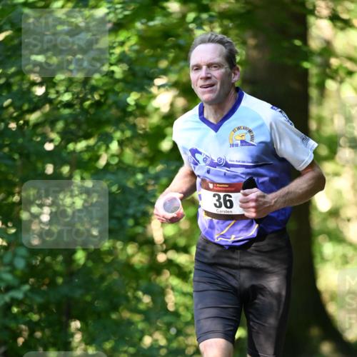 06.10.2024 - Bramfelder Halbmarathon 2024 Dr. Thomas Lammeyer http://msf.ph/oto/7337065 06.10.2024 10:18:58 Laufen 21, 2010, 200, 33, 36 meine-sportfotos.de