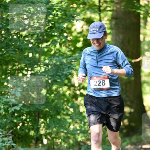 06.10.2024 - Bramfelder Halbmarathon 2024 Dr. Thomas Lammeyer http://msf.ph/oto/7337186 06.10.2024 10:20:09 Laufen 16, 30, 228 meine-sportfotos.de