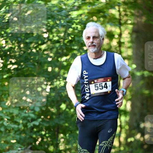 06.10.2024 - Bramfelder Halbmarathon 2024 Dr. Thomas Lammeyer http://msf.ph/oto/7337209 06.10.2024 10:20:14 Laufen 554, 93 meine-sportfotos.de