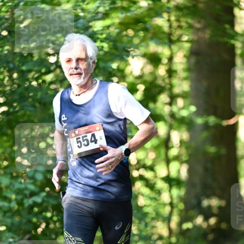 06.10.2024 - Bramfelder Halbmarathon 2024 Dr. Thomas Lammeyer http://msf.ph/oto/7337211 06.10.2024 10:20:15 Laufen 9, 554 meine-sportfotos.de