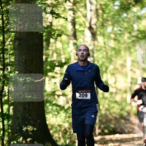 06.10.2024 - Bramfelder Halbmarathon 2024 Dr. Thomas Lammeyer http://msf.ph/oto/7337212 06.10.2024 10:20:16 Laufen 209 meine-sportfotos.de