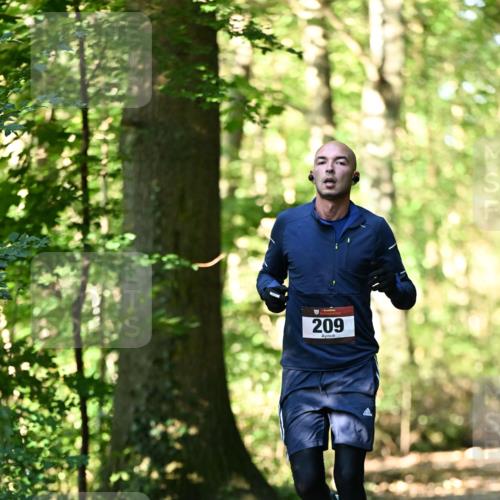 06.10.2024 - Bramfelder Halbmarathon 2024 Dr. Thomas Lammeyer http://msf.ph/oto/7337214 06.10.2024 10:20:16 Laufen 209 meine-sportfotos.de